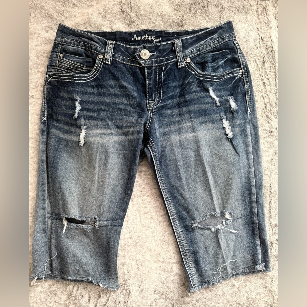 Amethyst Jeans Distressed Bermuda Shorts Size 11 Dark Wash
